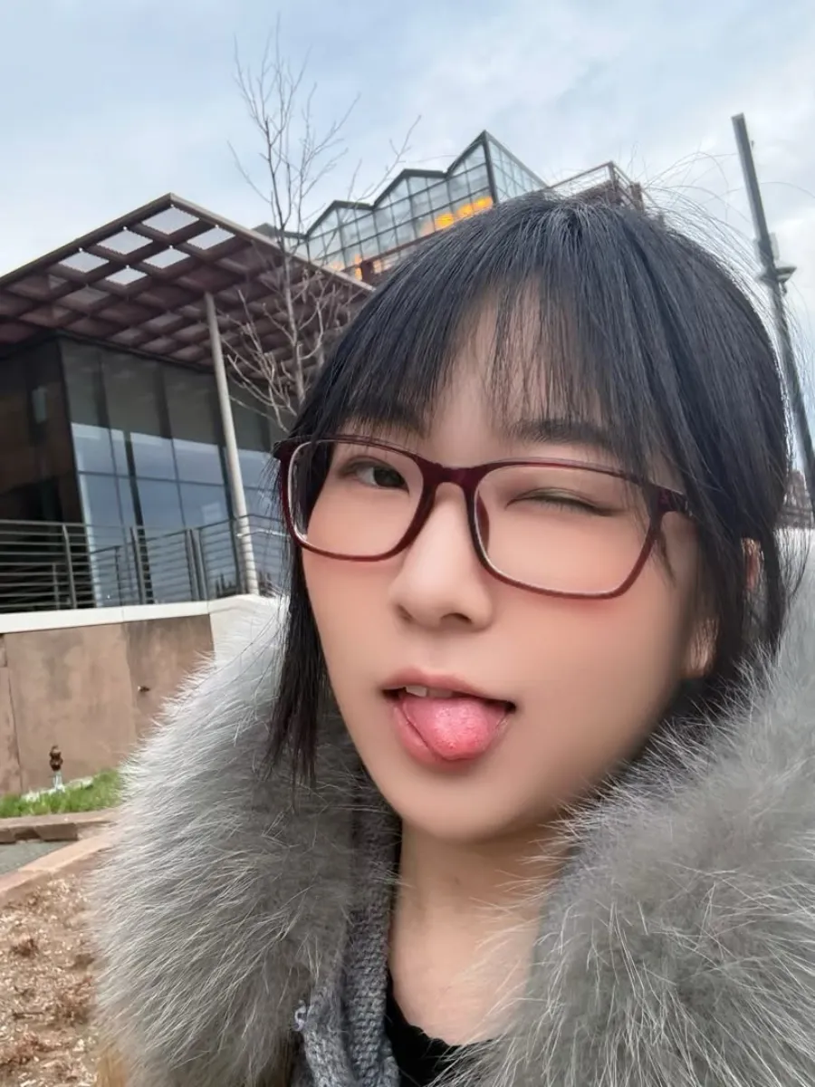 Xinzi Huang